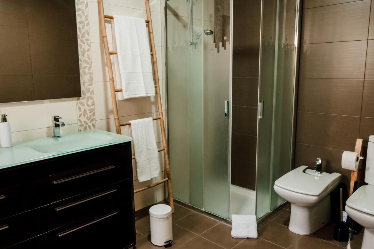 Double Room with Extra Bed (3 Adults),1124938428:JPEG