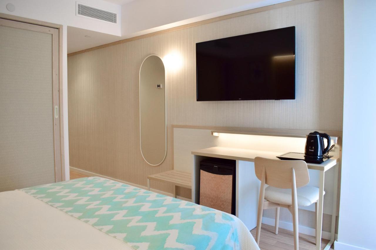 Single Room Pool View