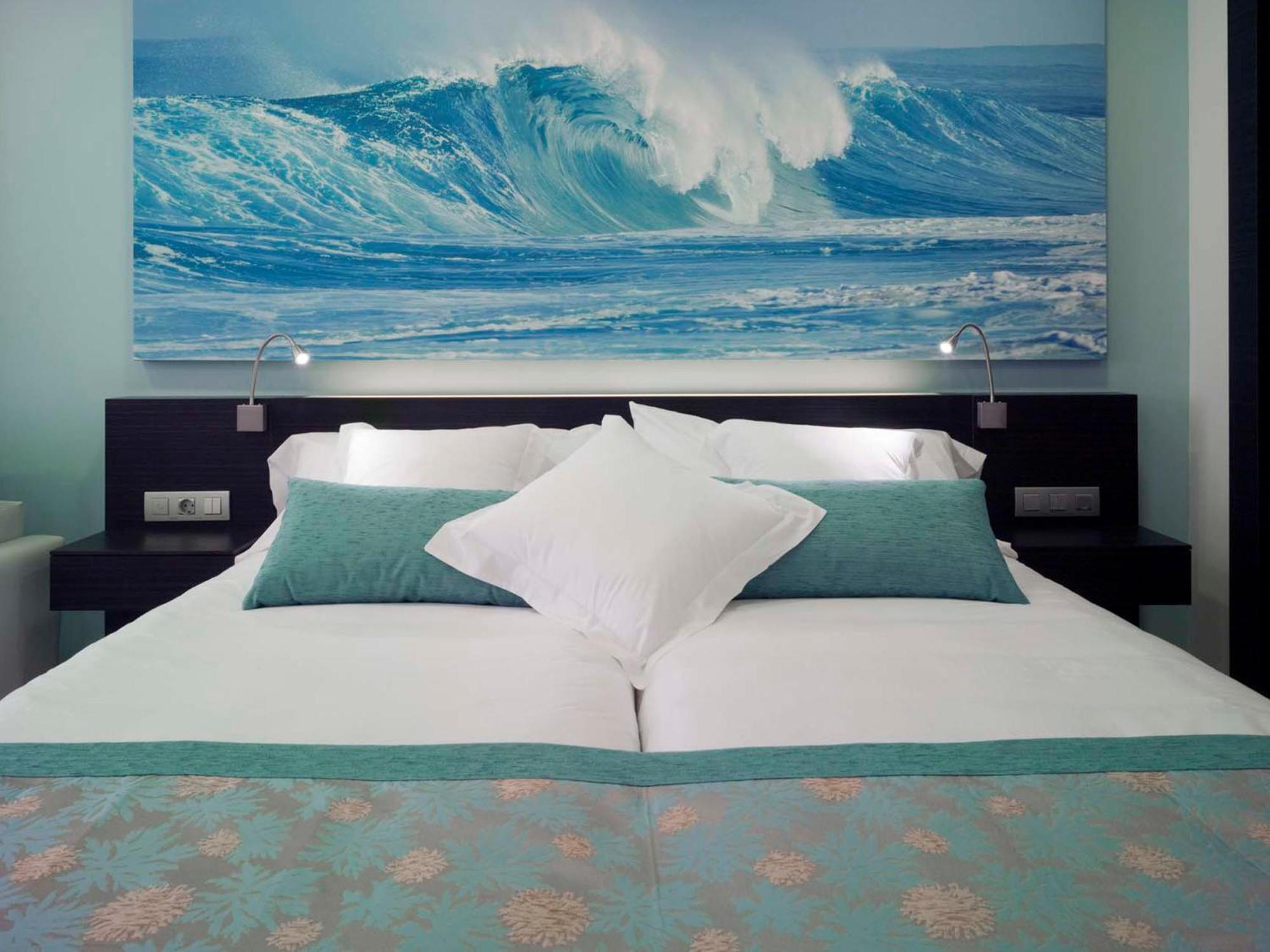 Double or Twin Room Sea View