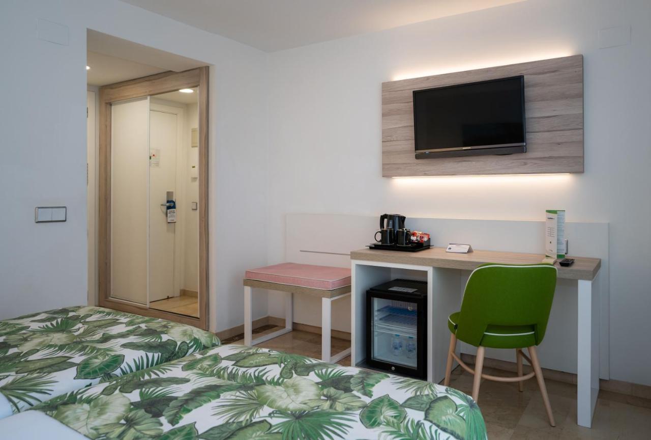 Single Room Terrace