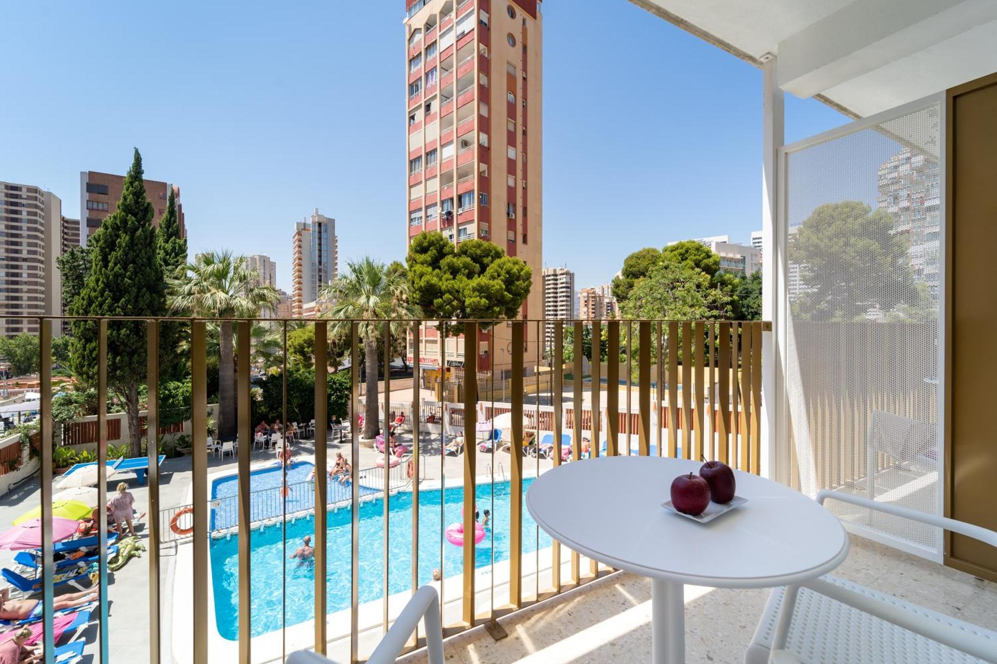 Twin Room Pool View,1189387063:JPEG