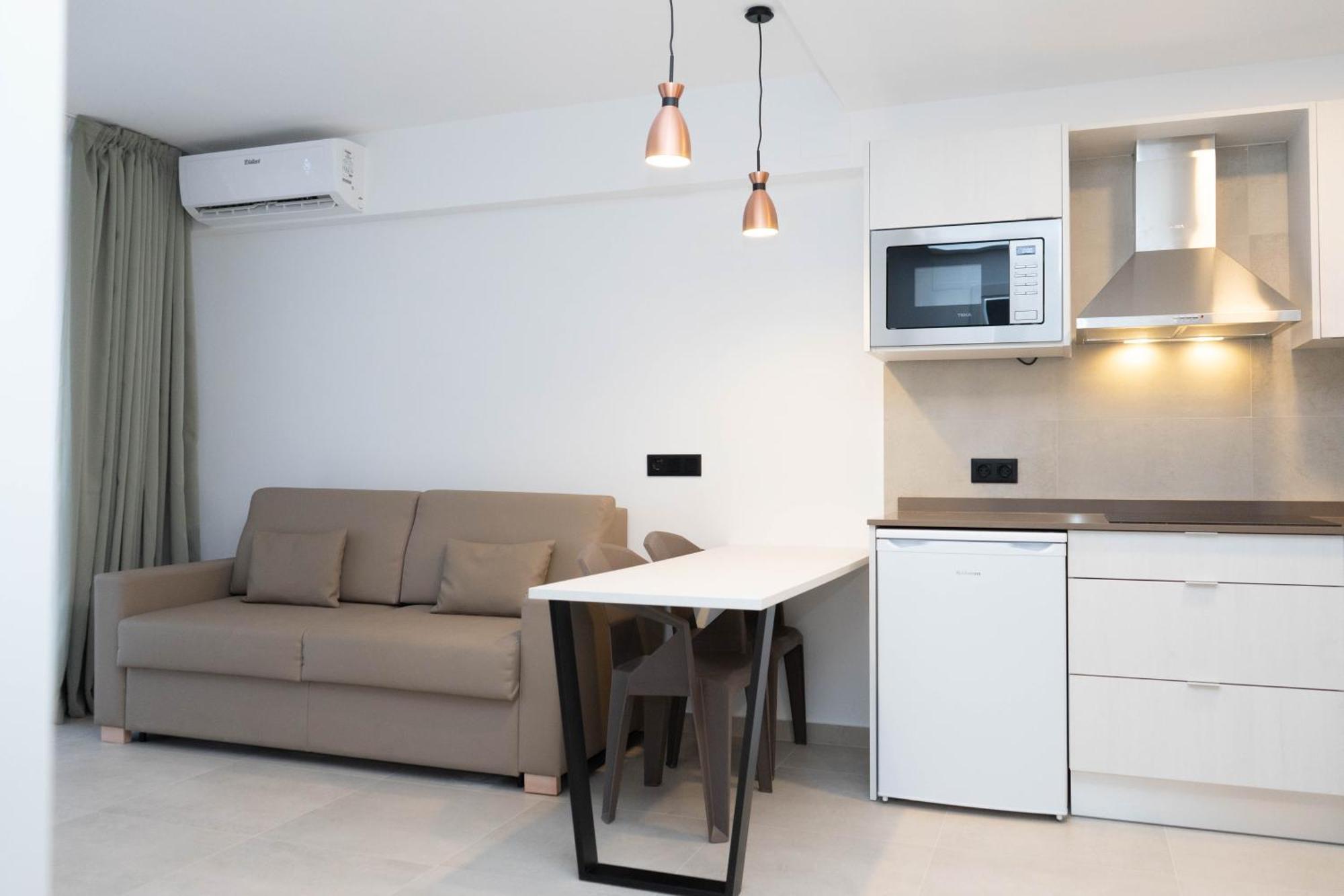 Two-Bedroom Deluxe Apartment