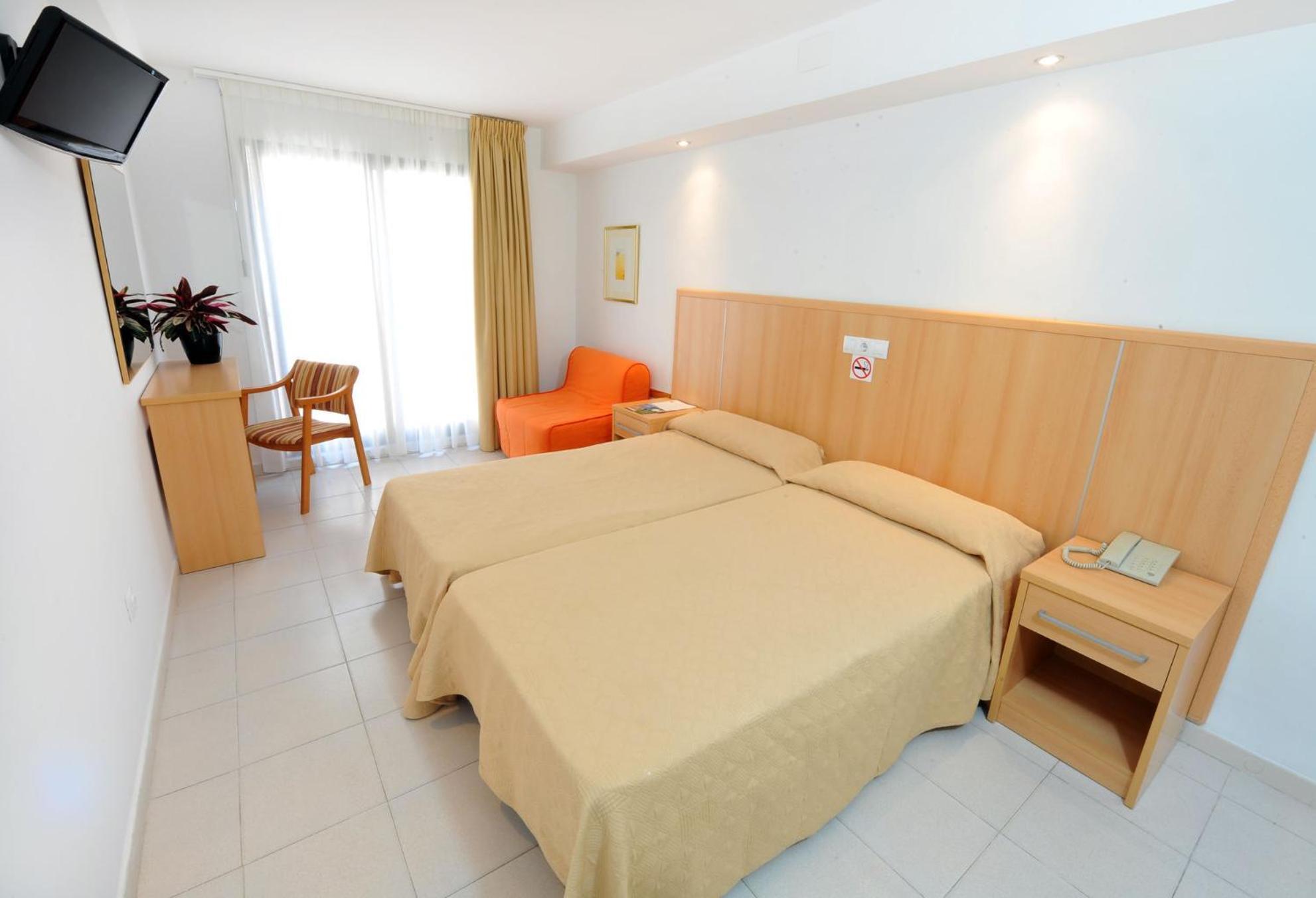 Double or Twin Room,1307060251:JPEG