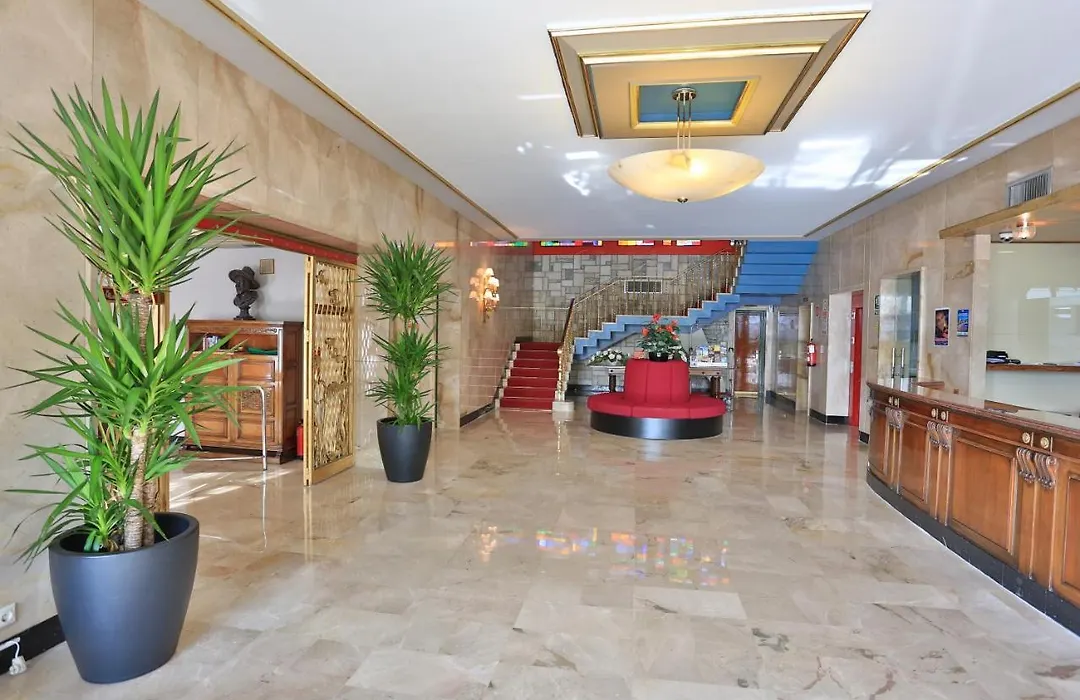 Gran Hotel Delfin-1