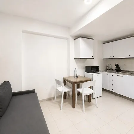 Apartamentos El Faro By Mc-2
