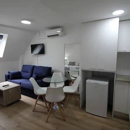 La Mar Apts-2